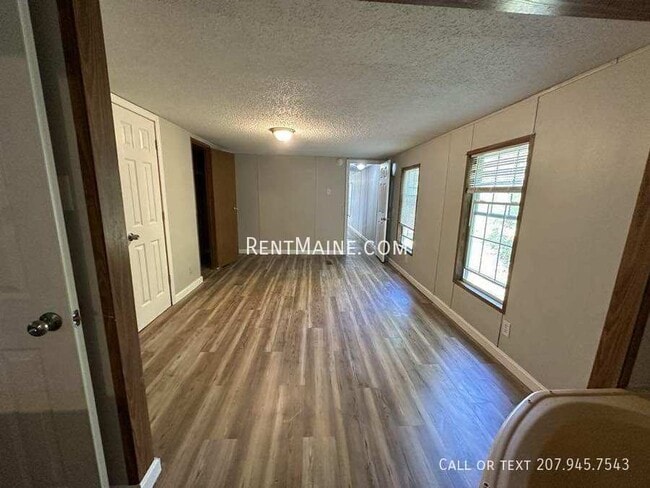 Photo - 29 Balsam Ln