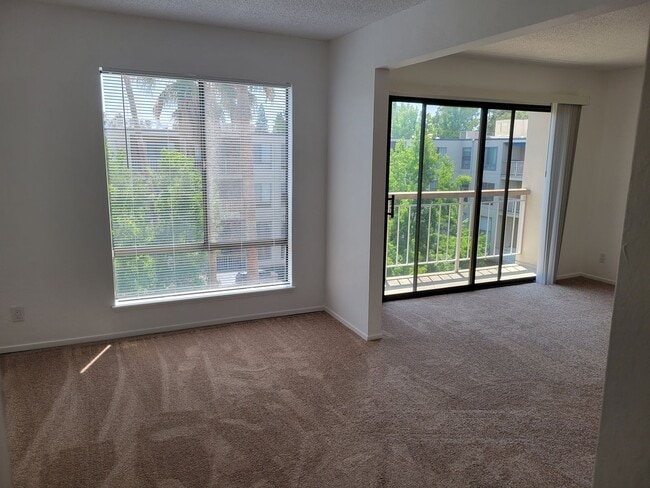 Photo - Super Light and Bright Junior 1 Bedroom in The Keys Unit 505
