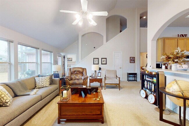 Photo - 174 Queenscliff Ct