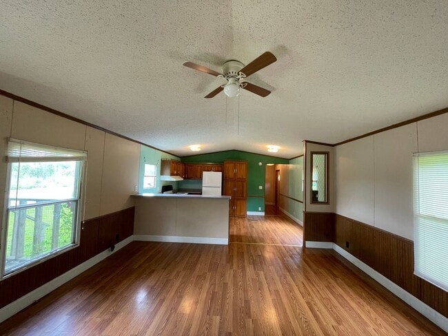 Photo - Country Living