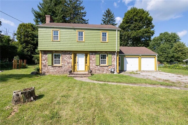 Photo - 553 Elmgrove Rd House