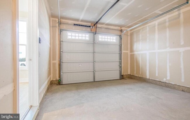 Photo - 129 Checkerspot Wy