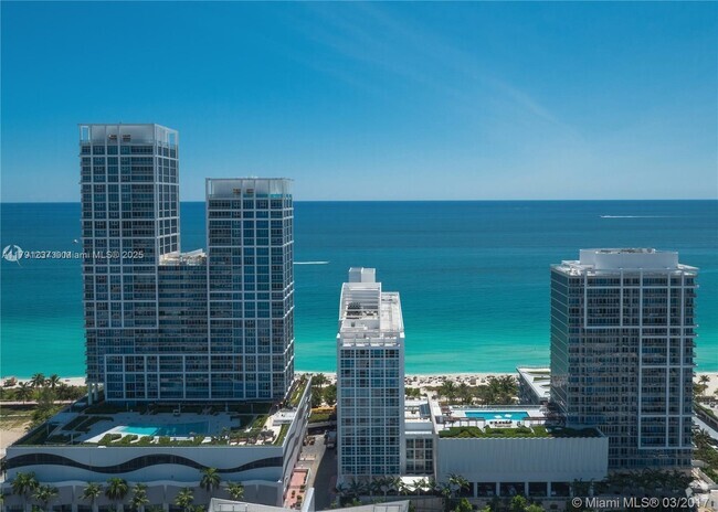 Building Photo - 6801 Collins Ave Unit 320 Rental