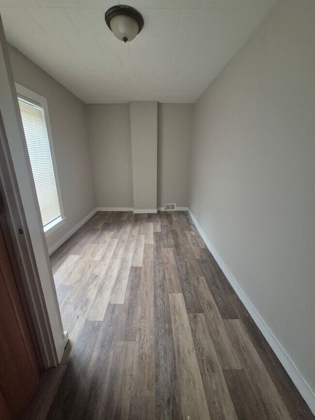 Photo - 4 Bedroom 2 Bath Single Family House!
