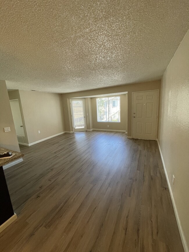 2x1 - Living Room