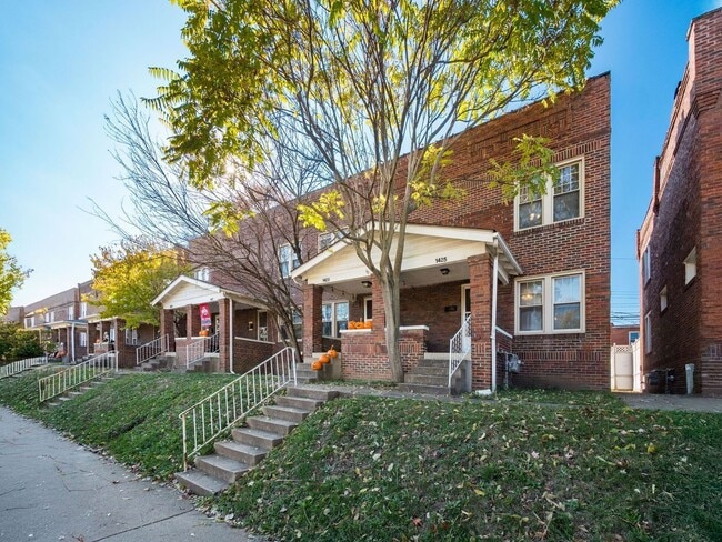 Building Photo - 1423 Northwest Blvd