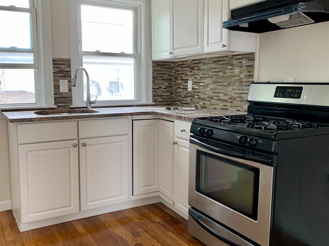 Building Photo - 89 Billings Ave Unit 2