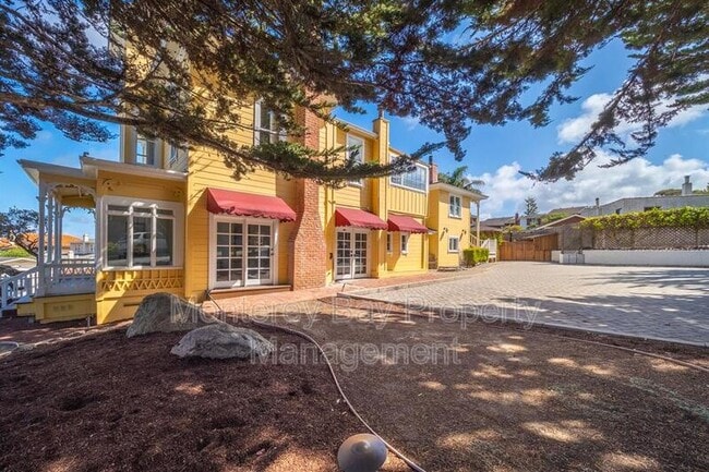 Photo - 225 Central Ave