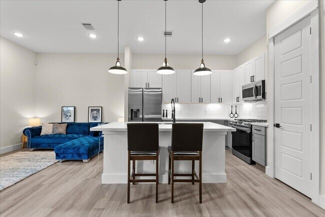 Photo - 2906 Stevens St
