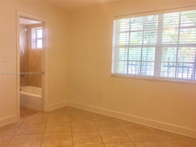 Photo - 345 Michigan Ave Unit 37