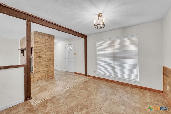 Photo - 613 Manning Dr