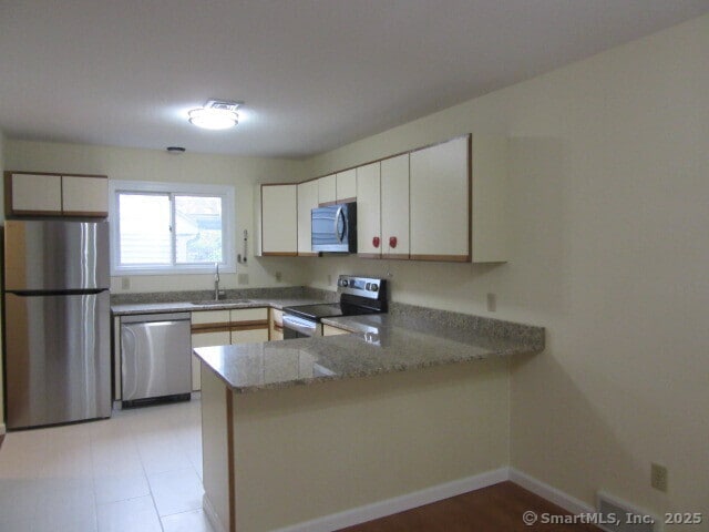 Photo - 31 Rivermead