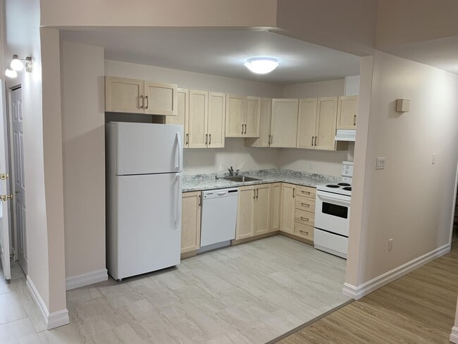 Photo - Stunning Two Bedroom Apartment in the Hear... Unit 514