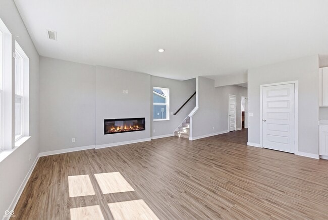 Photo - 221 Switchgrass Ln