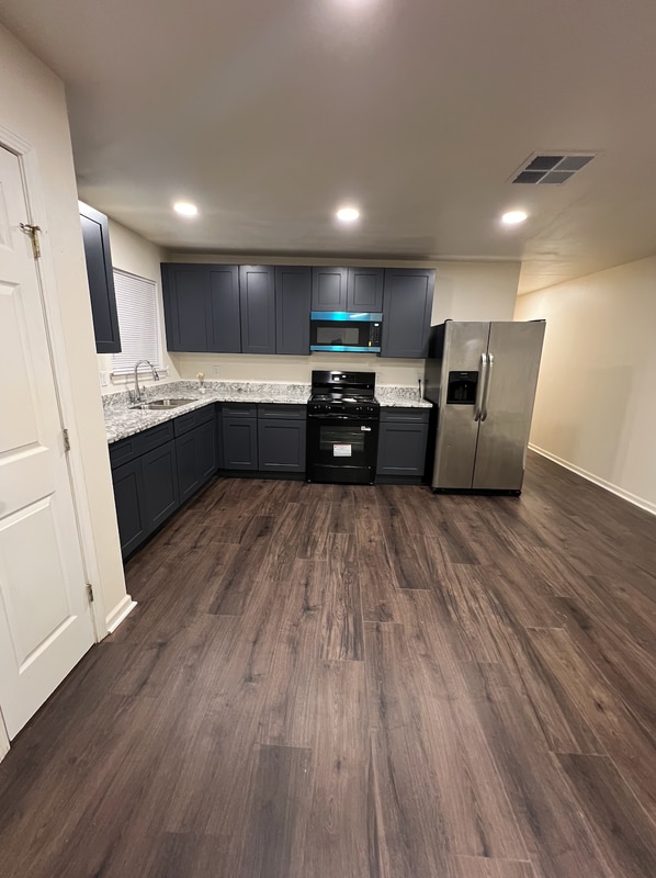 3925 Roneagle Wy
