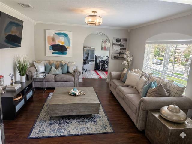 Photo - 2202 Woodsong Trail