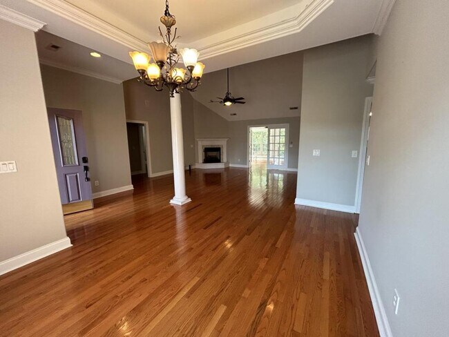 Photo - 606 Viceroy Ct