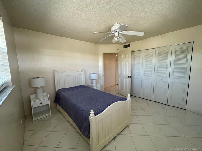 Building Photo - 2929 SE Ocean Blvd Unit 10 Building 106