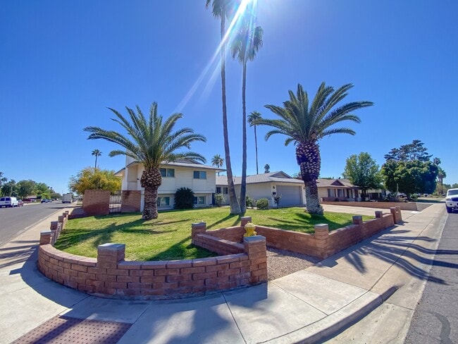 Photo - 1519 E Laguna Dr