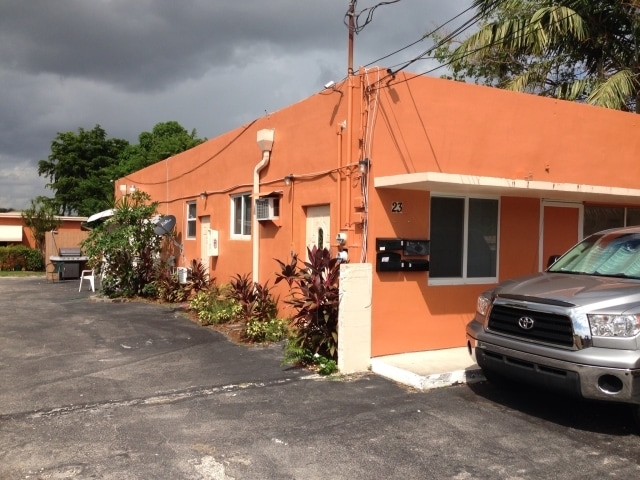 Building Photo - 2331 Hayes LLC