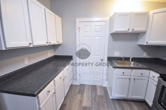 Photo - 51 McMillen Ave Unidad B