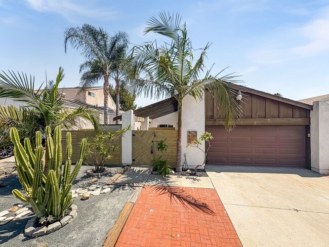 Building Photo - 3B/2BA with Private Patio & Atrium in Ocea... Rental