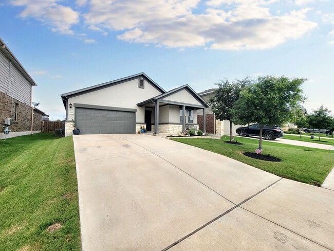 Photo - Beautiful 4 Bed / 2.5 Bath Home in Pflugerville