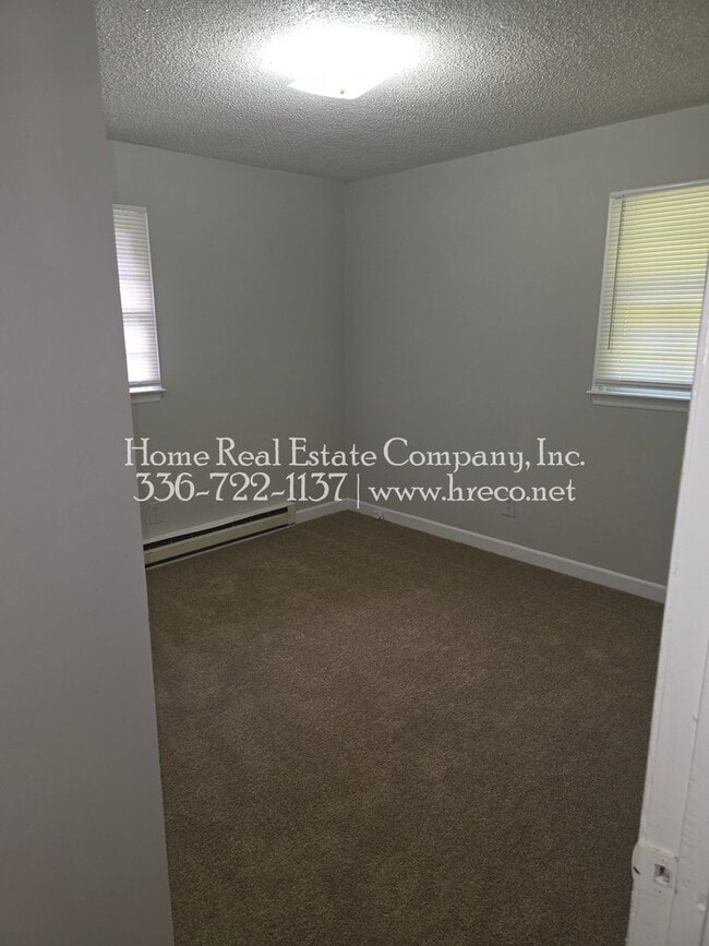 Photo - 144 Endsley Ave