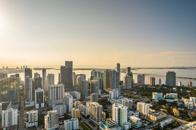 Photo - Brickell Ten