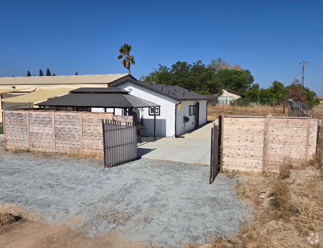 Building Photo - 16750 Anaconda Rd Rental