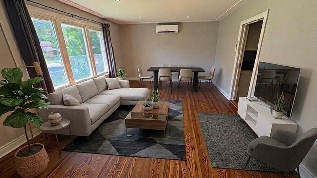Photo - Spacious Main Floor 3 bedroom Steps From Mountain Brow Unit 1
