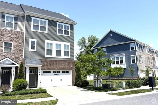 Building Photo - 1314 Hawk Hollow Dr Rental
