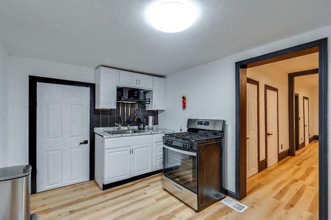 Photo - 2173 E 73rd St