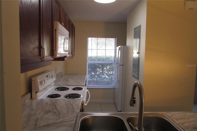 Photo - 261 Autumn Ln