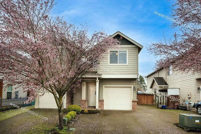 Spacious 3BR, 2.5BA Townhome Just Minutes ... - Spacious 3BR, 2.5BA Townhome Just Minutes ...