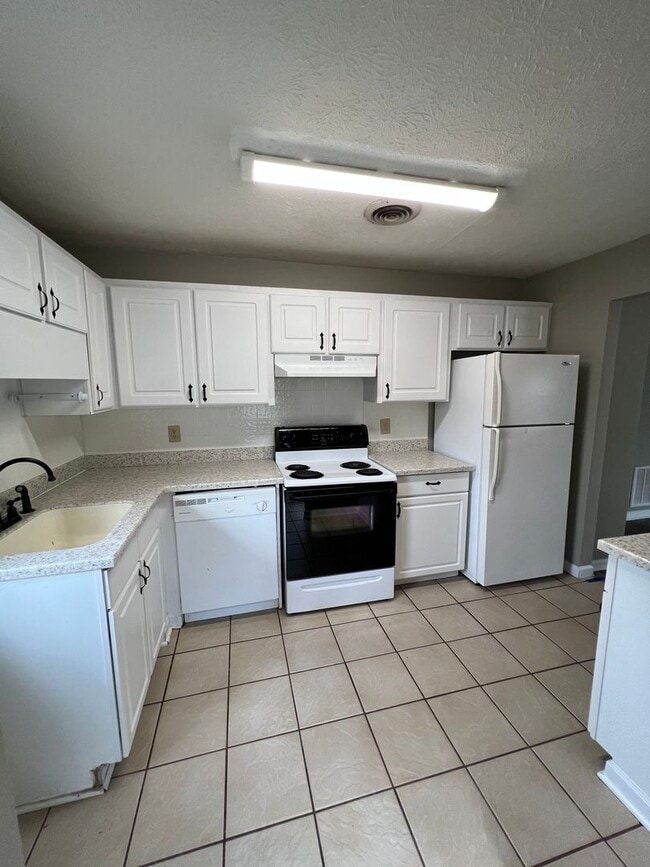 Photo - 1755-1757 Cedar Shoals Dr Unidad Cedar Shoals Dr 1755