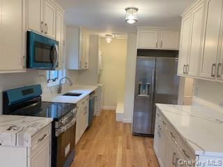 Photo - 208-40 15th Dr