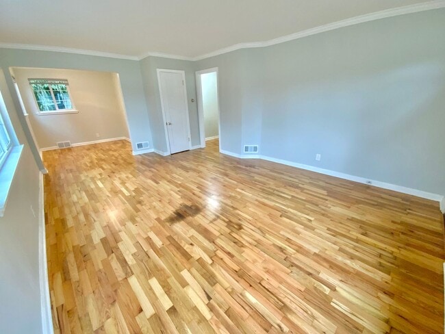 Photo - Beautiful Townhouse with Fenced Yard, Garage, and AC Unit 3921