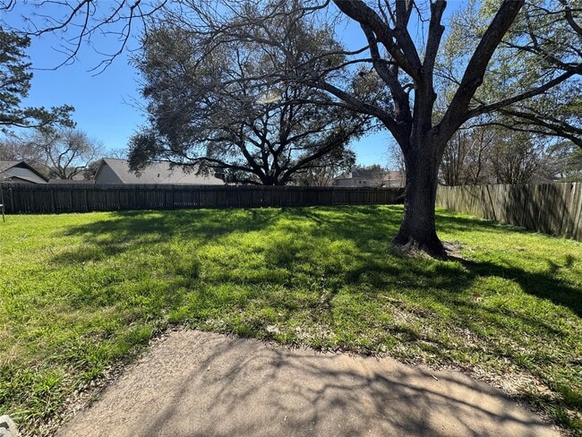 Photo - 22823 Deville Dr