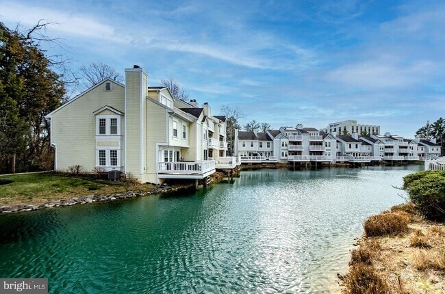 Building Photo - 3300 Lakeside View Dr Rental
