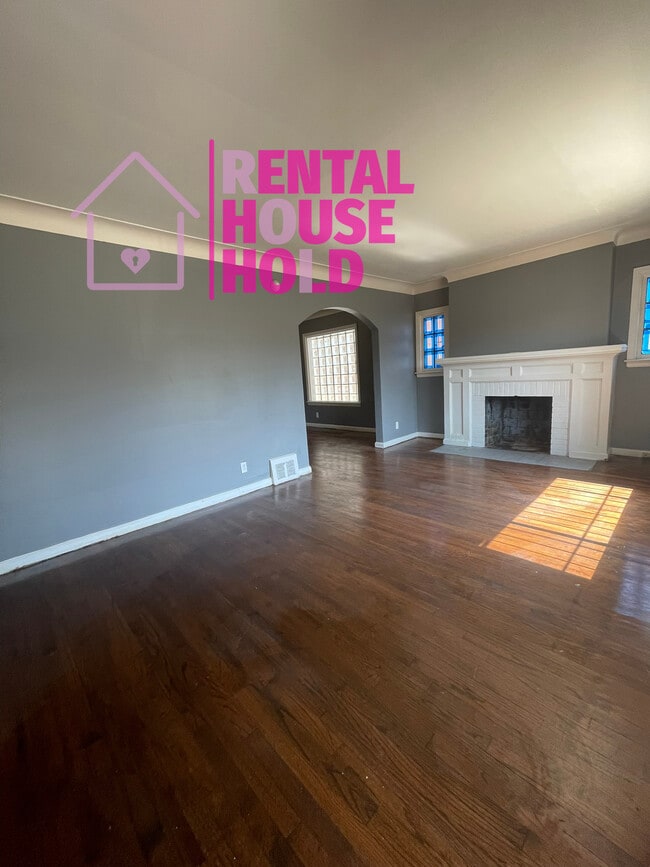 Building Photo - 10575 Beaconsfield St