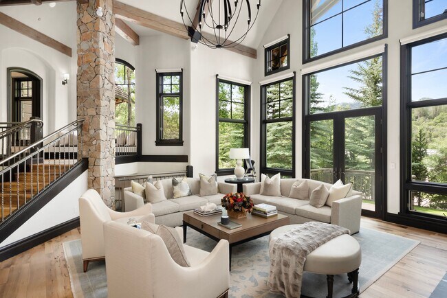 Photo - 27 Nighthawk Dr