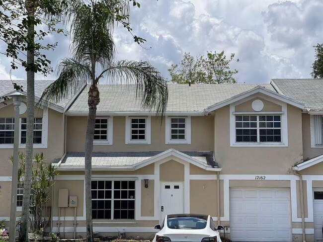 Building Photo - 12162 SW 51st Pl Rental