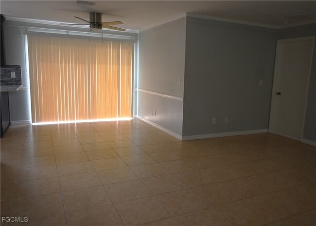 Photo - 2324 Country Club Blvd
