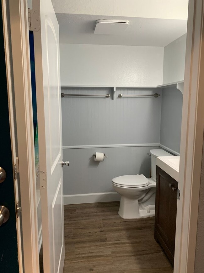 Photo - Gorgeous clean and modern furnished 2/2 lowest level Kihei Shores Unit!