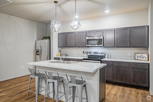 4BR, 4BA - 1,760SF - University Park Place