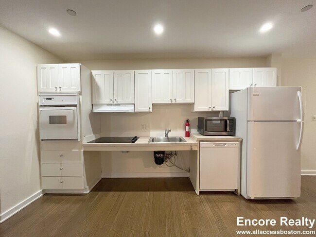 Photo - 17 Edinboro St Unit 407
