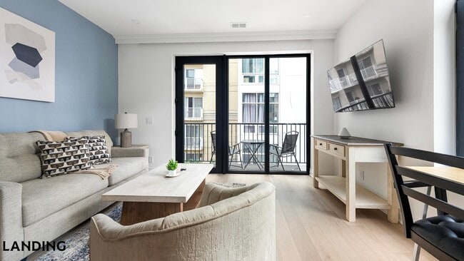 Photo - 1128 10th St NW Unidad 302