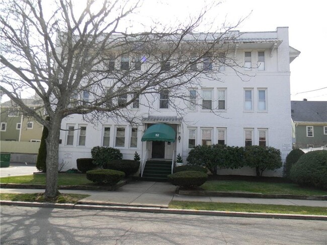 Photo - 152 Elmgrove Ave