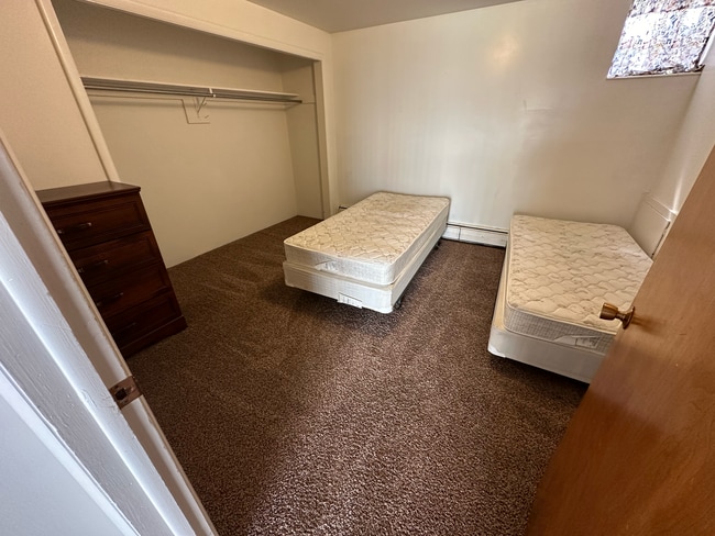 Photo - Pinnacle Apartments